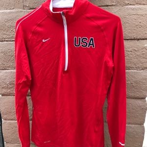 Womens Nike Dri-Fit Red USA long sleeve 1/4 zip athletic shirt Sz Small Bust 34